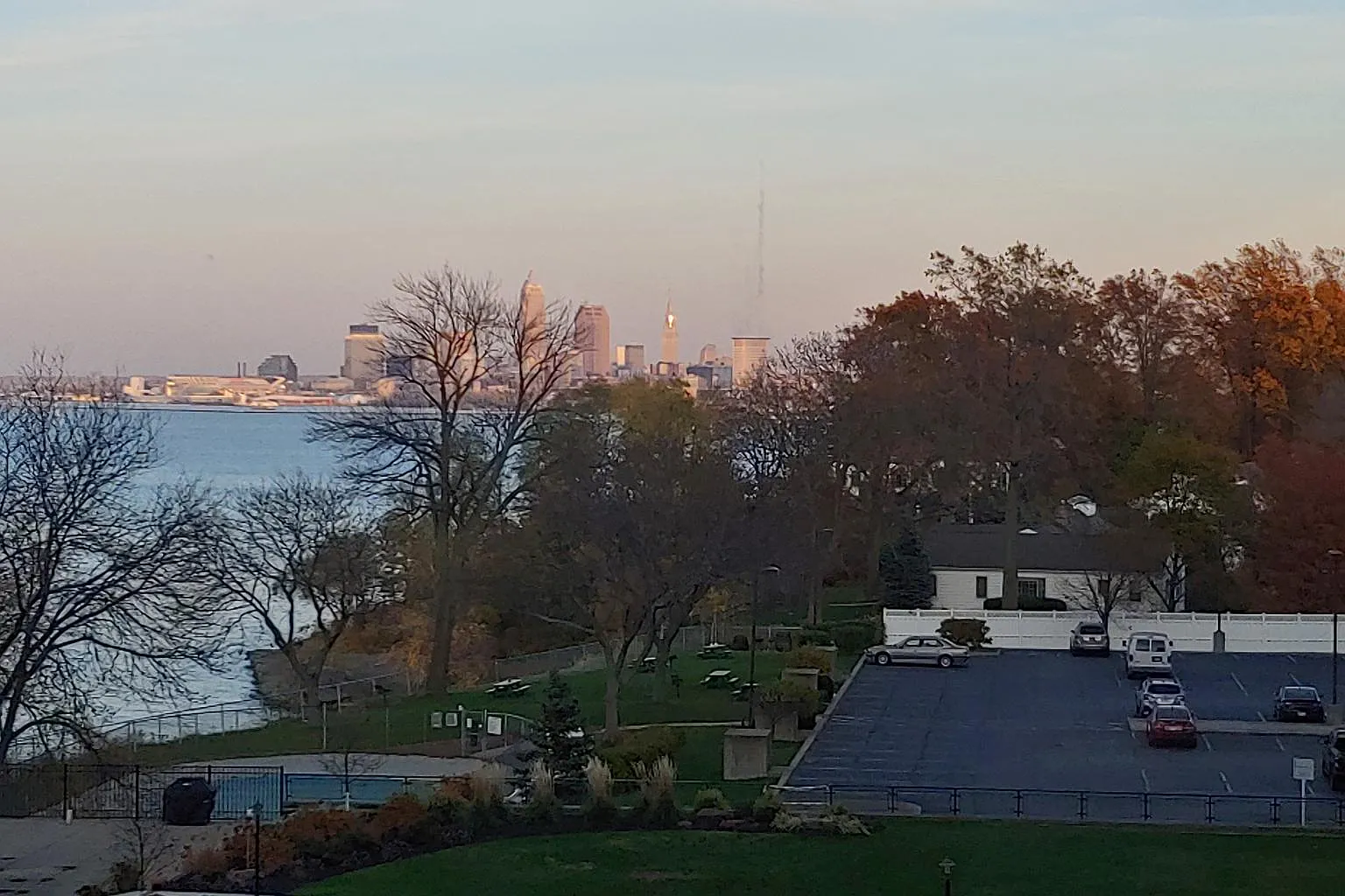 11820 Edgewater Dr — Photo 1
