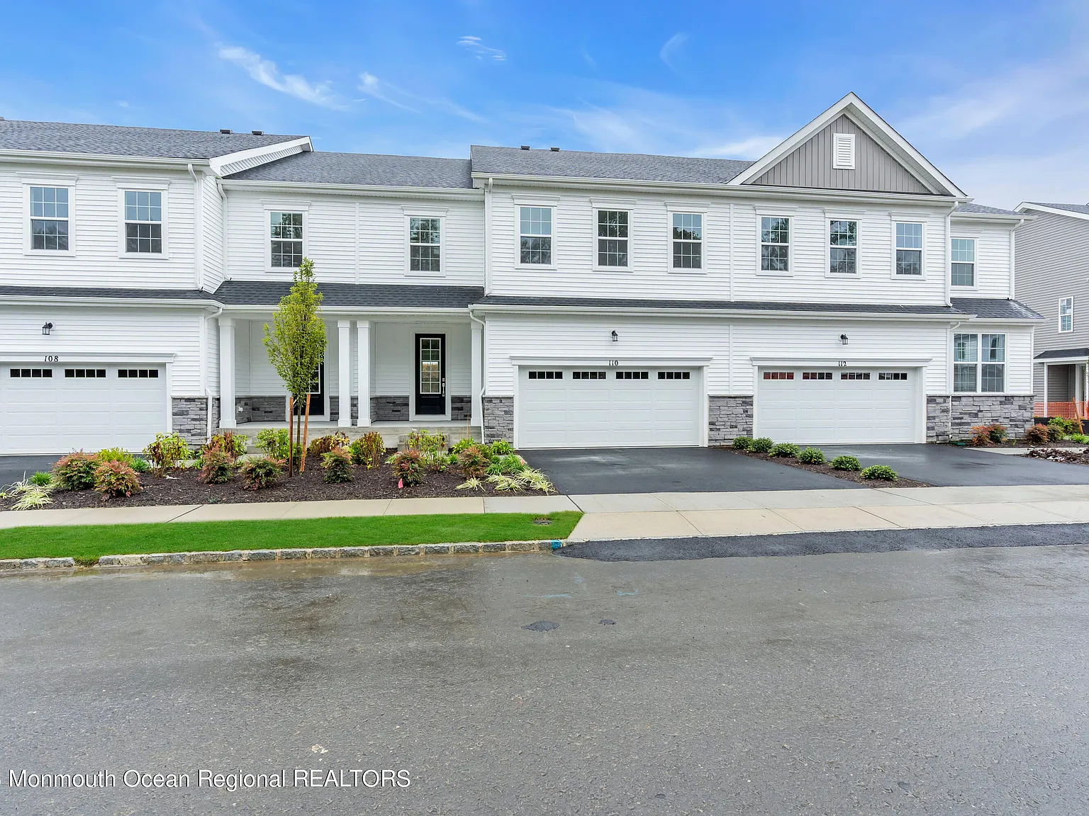 3 bed, 3.5 bath, 2875 sqft, $5,000 — Photo 4