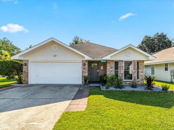 1794 Ivalea Cir, Navarre, FL 32566