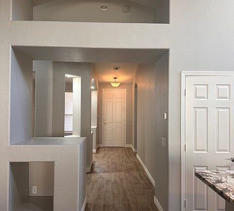 4th image of 8816 W PALMAIRE Avenue
