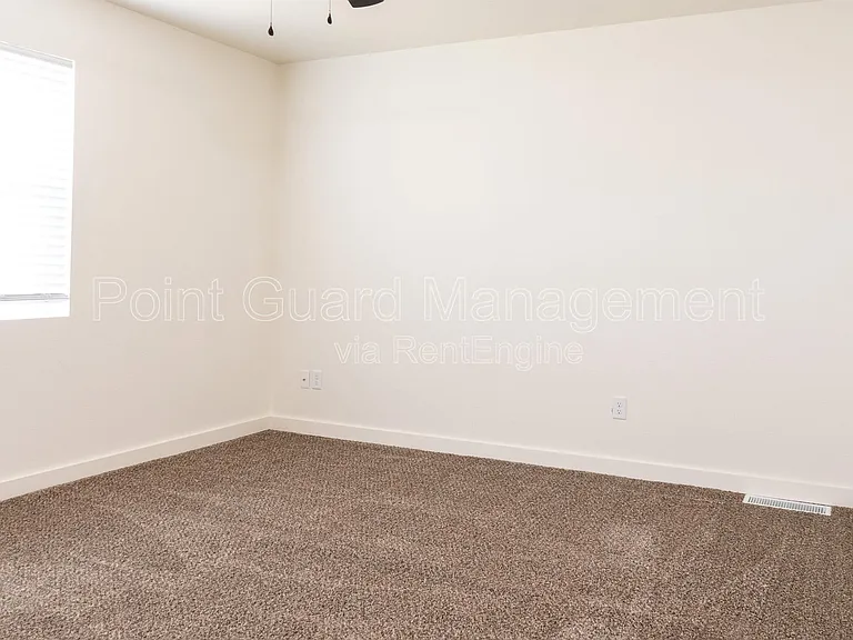 2885 N Oliver St — Photo 53