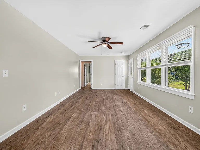 1208 Hawthorne Rd — Photo 15