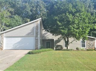 3745 Mayberry Ln, Snellville, GA 30039