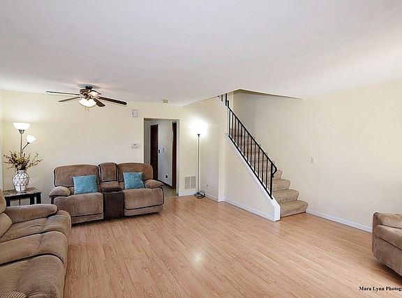 2nd image of 3010 Dorothy Dr