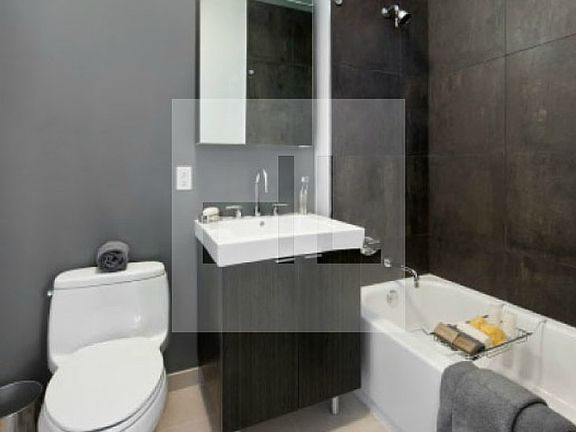 5th image of 184 Kent Ave APT B407
