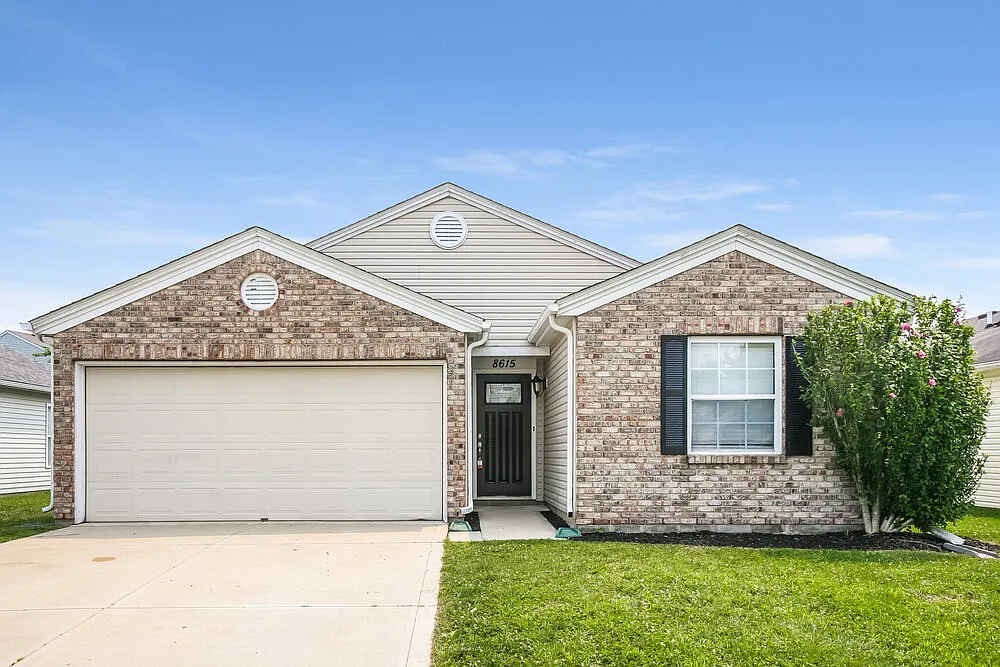 3 bed, 2.0 bath, 1224 sqft, $1,740 — Photo 1