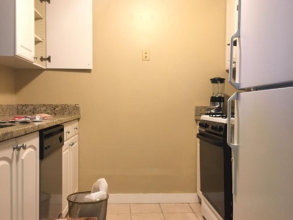 granite countertops, dishwasher, disposal