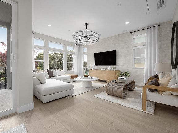 5th image of 273 Llewellyn Avenue Plan #2-010-18