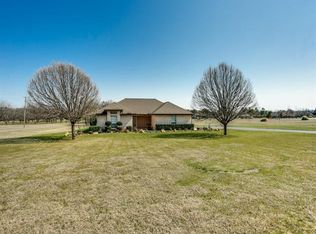 2008 Overland Dr, Bridgeport, TX 76426