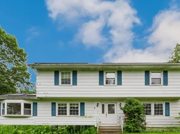 2 Rolf Drive, Danbury, CT 06810