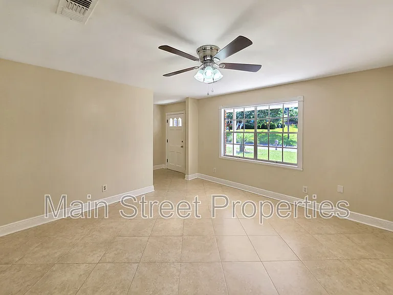 4547 Marseille Dr — Photo 5