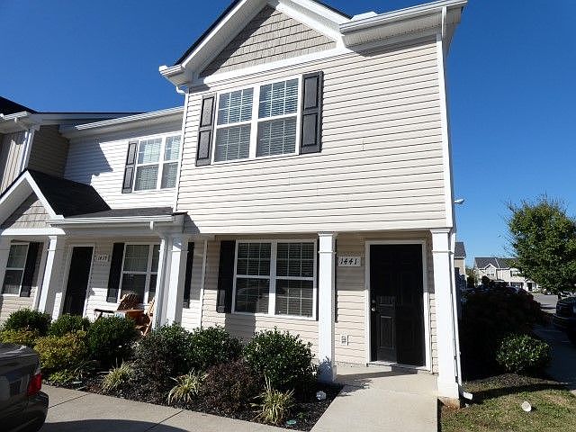 1st image of 1441 Clydesdale St