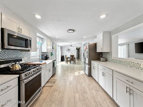 2nd image of 260 Perrineville Road