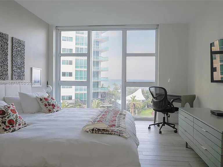 10275 Collins Ave #634 — Photo 29
