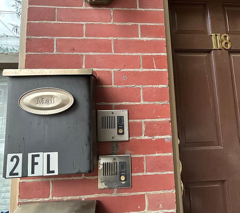 2nd image of 118 Pearl St #B