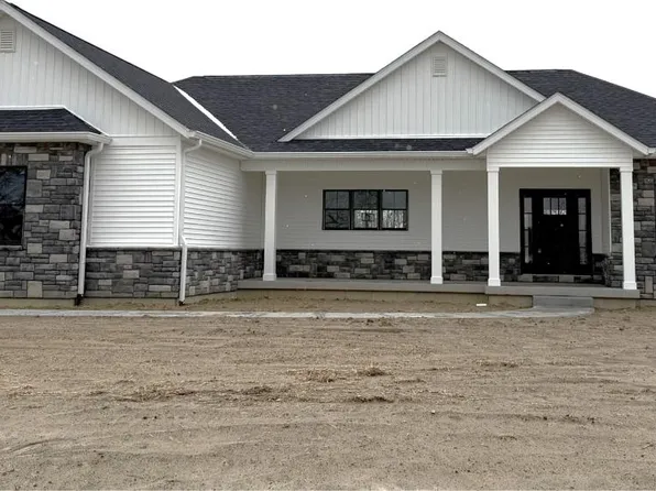 109 Burr Oak Dr, Batesville, IN 47006