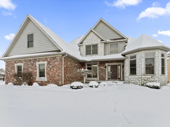 51095 Chatham Ridge Dr, South Bend, IN 46637