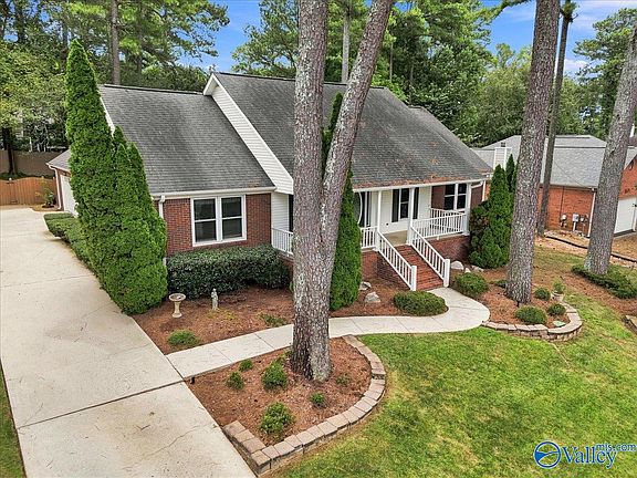 4th image of 1669 Longleaf Dr NW