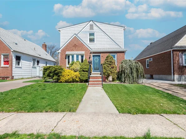 246-31 87 Avenue, Bellerose, NY 11426