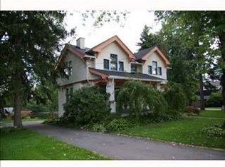 206 Iroquois Rd, Pittsburgh, PA 15241