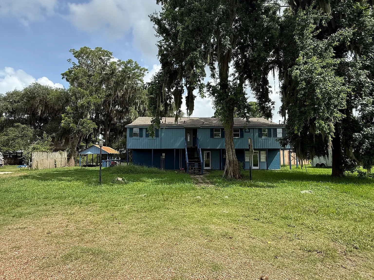 3 bed, 2000 sqft, $2,000 — Photo 2