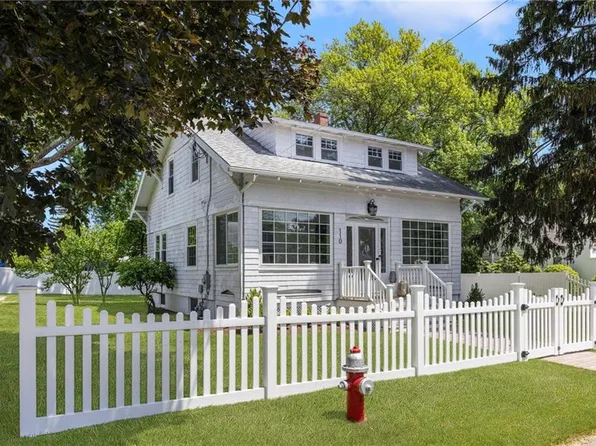 110 Spofford Ave, Warwick, RI 02888