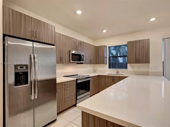 15825 NW 91st Ct #15825, Hialeah, FL 33018