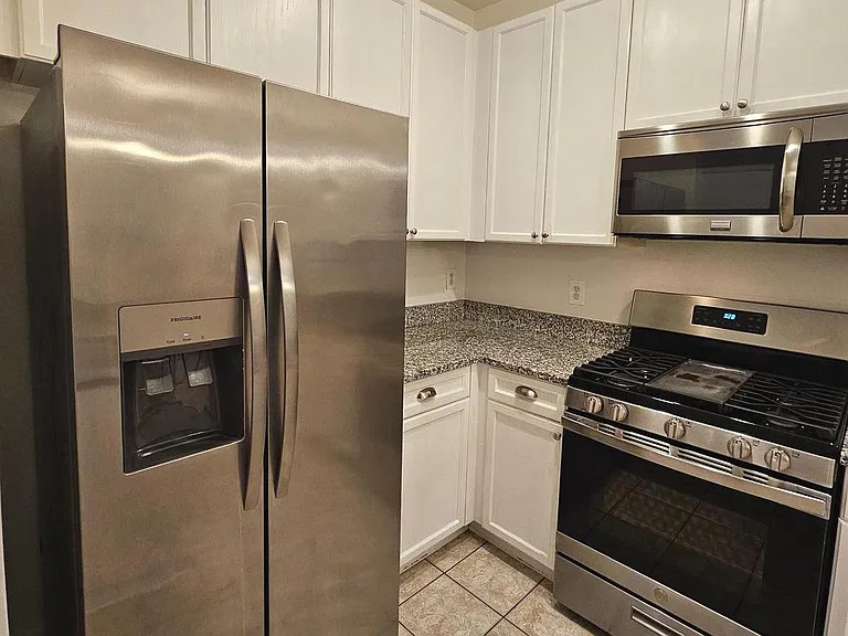 2665 Manhattan Pl #104 — Photo 9