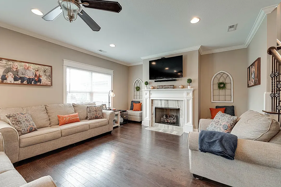3 bed, 2230 sqft, $2,650 — Photo 1