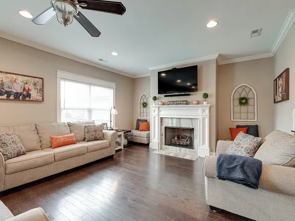 8530 Red Deer Ln, Ooltewah, TN 37363