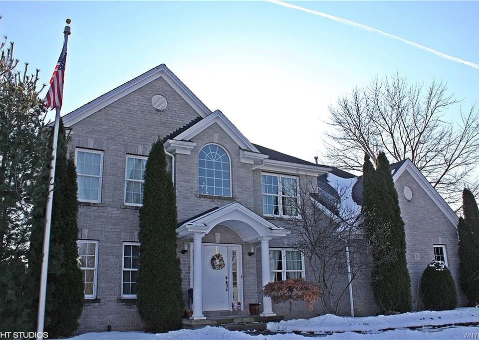 1st image of 11 Ambrose Ct