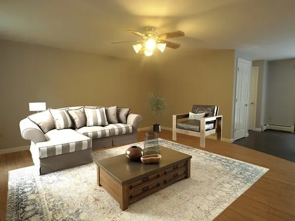 8 Blackberry Ln, Raymond, NH 03077