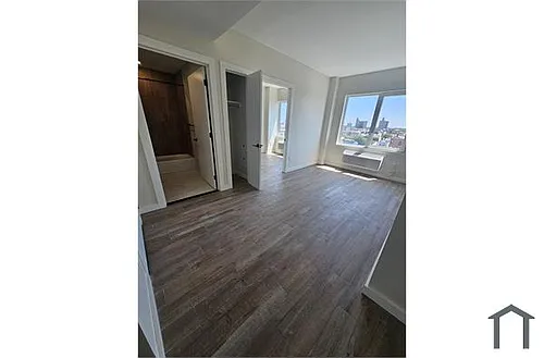 2351 Lorillard Pl #9E Photo 1