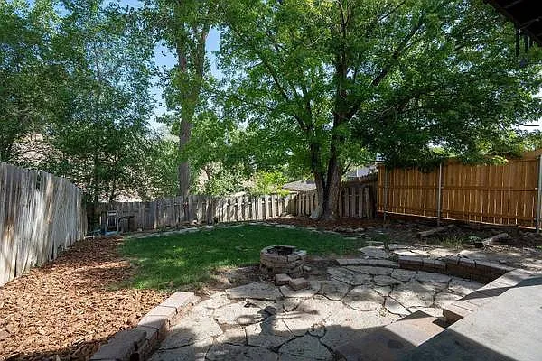 2412 1/2 Hidden Valley Dr #2 — Photo 17