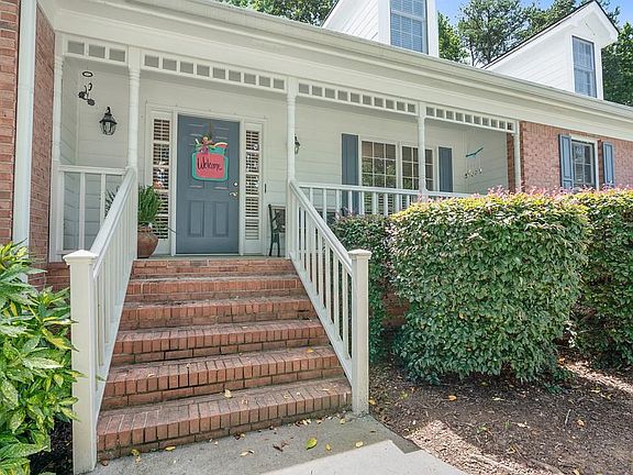 4th image of 3510 Parkwood Hills Ct