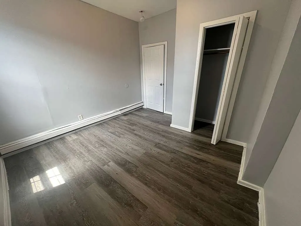 2 bed, $1,800 — Photo 1