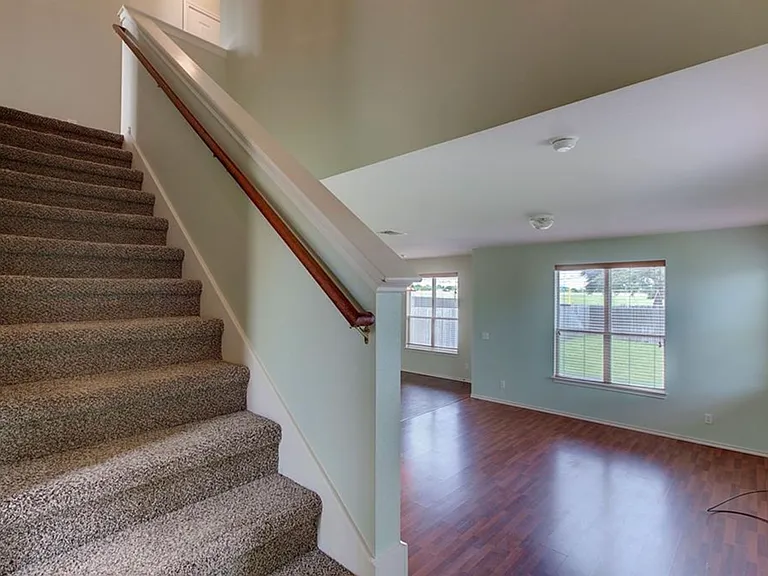 1039 Janae Ct — Photo 10