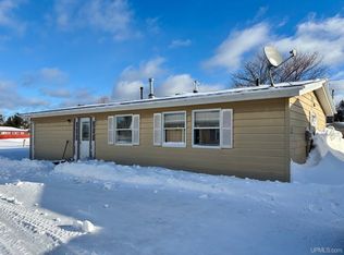 105 Constellation St, Gwinn, MI 49841