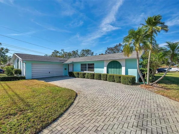 5970 Hillside St, Seminole, FL 33772