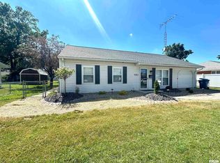616 Nancy Dr, Centralia, IL 62801