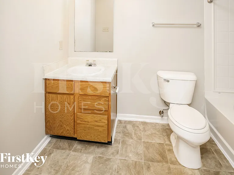 6321 Monteo Dr — Photo 10