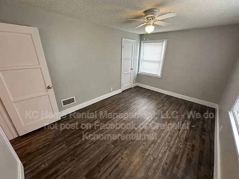 127 W 85th St — Photo 24