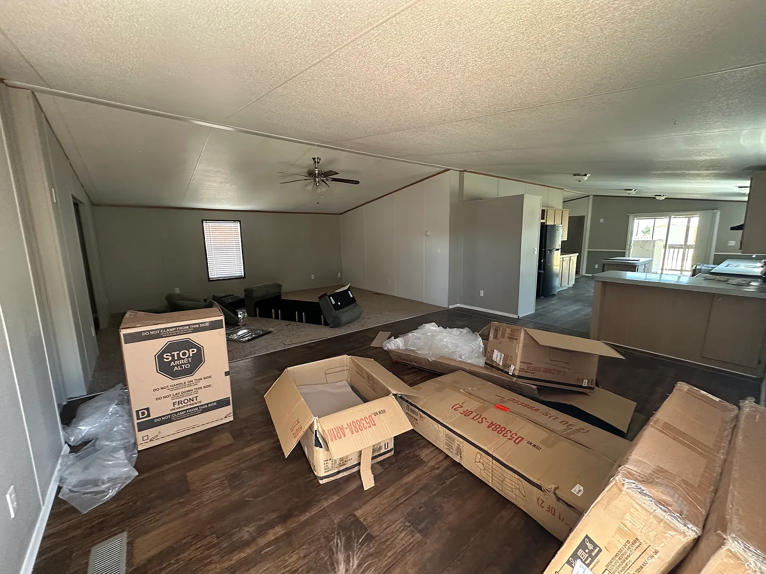 3 bed, $1,800 — Photo 2