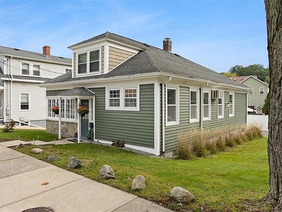 4th image of 179 Greeley St