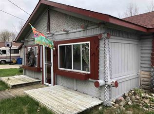 110 Catalpa St, Houghton Lake, MI 48629