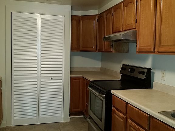 Kitchen and laundry center