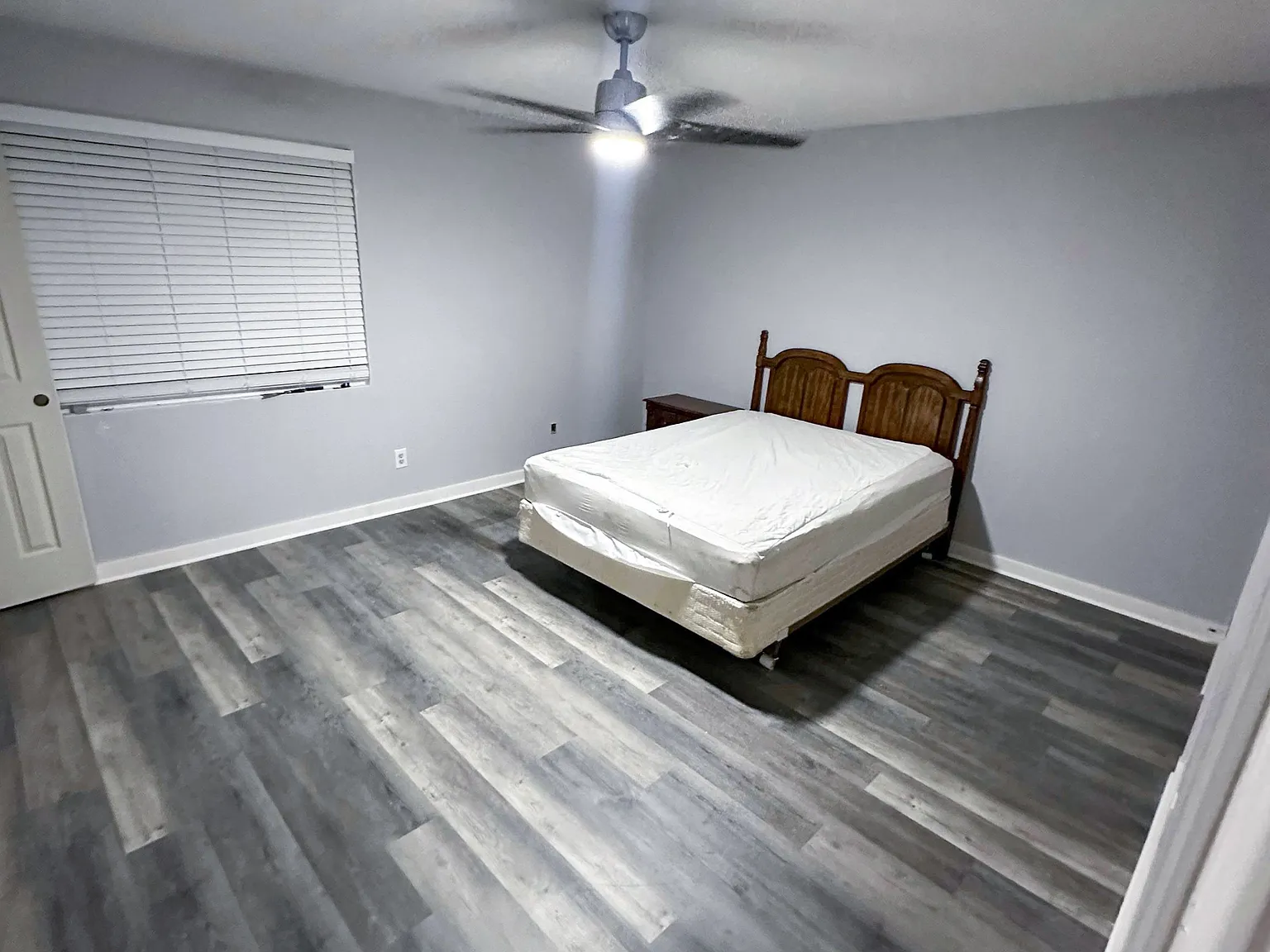 4 bed, 2.0 bath, 1696 sqft, $1,139 — Photo 3