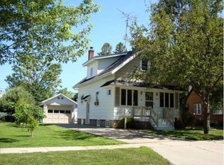 306 Grandview Ave, Waupun, WI 53963