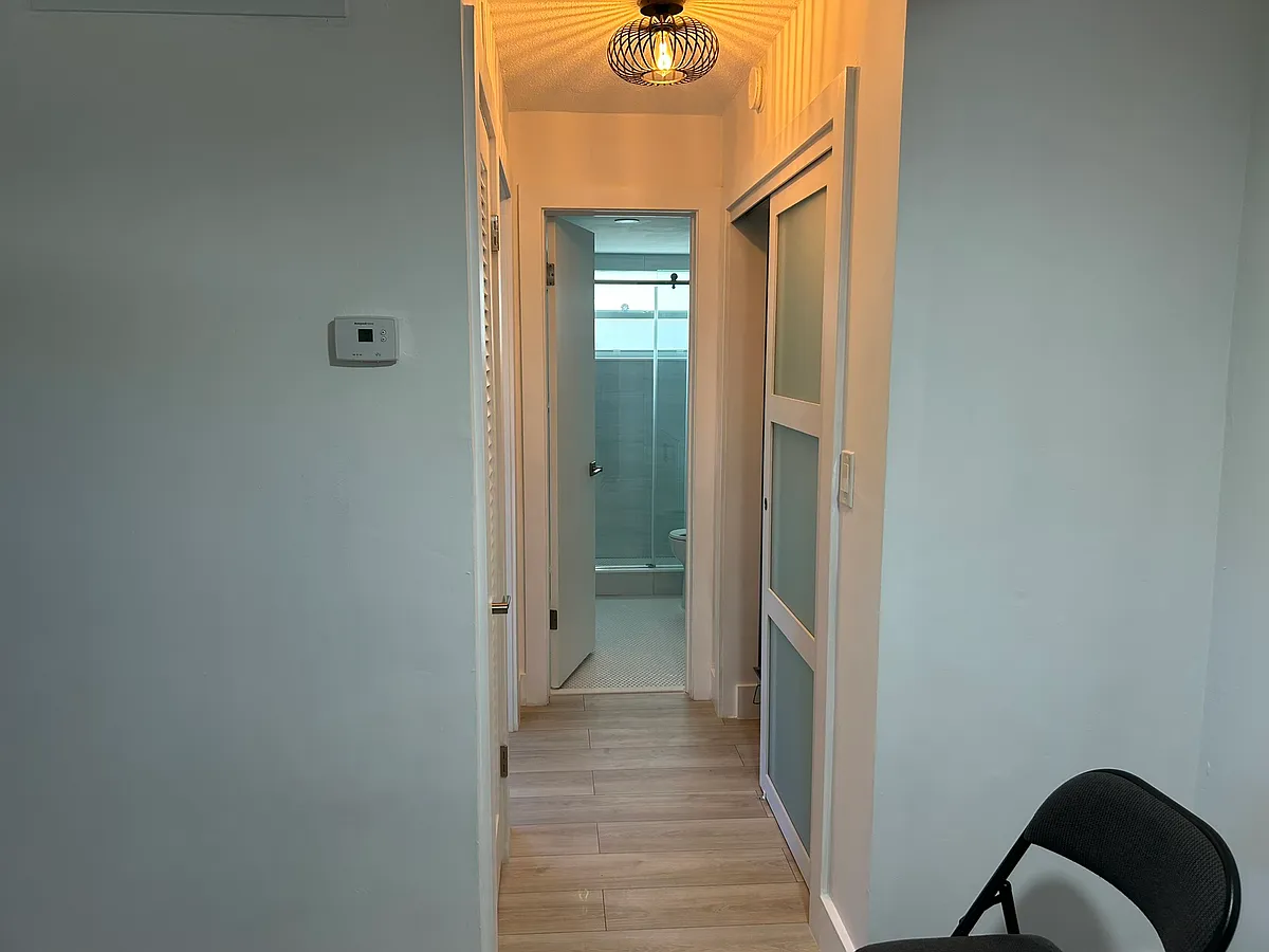 Building Photo - 1700 Cleveland St #104