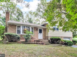 5603 Ambau Rd, Spring Grove, PA 17362